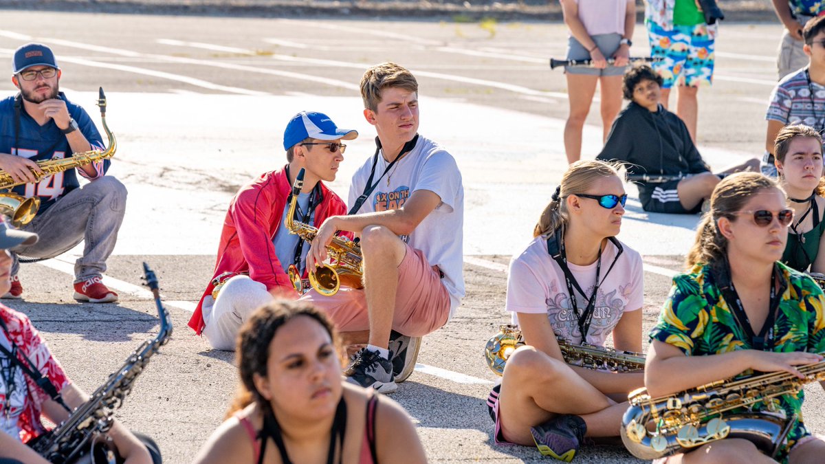 isubrmm's tweet photo. We had a very productive day 2 of band camp, and saw plenty of tacky tourist outfits! 

#IllinoisStateUniversity #BigRedMarchingMachine #ISU #BRMM #ISUBRMM #BRMM22 #GoRedbirds #MarchingBand https://t.co/hjSaXieRDh