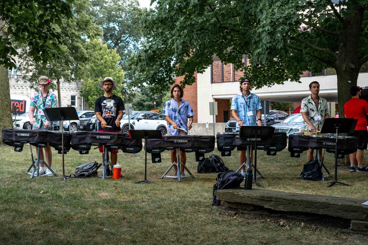 isubrmm's tweet photo. We had a very productive day 2 of band camp, and saw plenty of tacky tourist outfits! 

#IllinoisStateUniversity #BigRedMarchingMachine #ISU #BRMM #ISUBRMM #BRMM22 #GoRedbirds #MarchingBand https://t.co/hjSaXieRDh