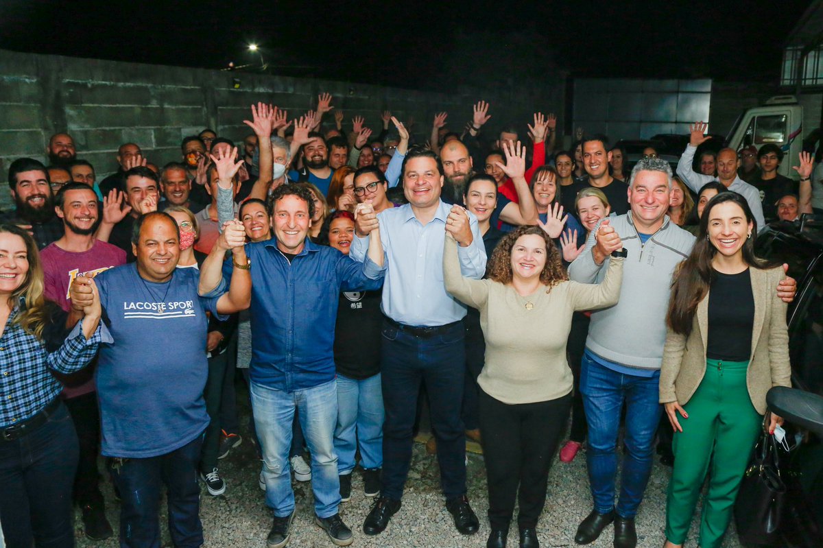 SandroAlex5555's tweet photo. PIRAQUARA
Lançamos juntos a campanha em Piraquara com nosso estadual Marquinhos. Time fechado! Agradeço a confiança do prefeito Josimar e de todo time!
@marcustesse sucesso! 55321
SANDRO ALEX 55 55 https://t.co/SfKddaUO20