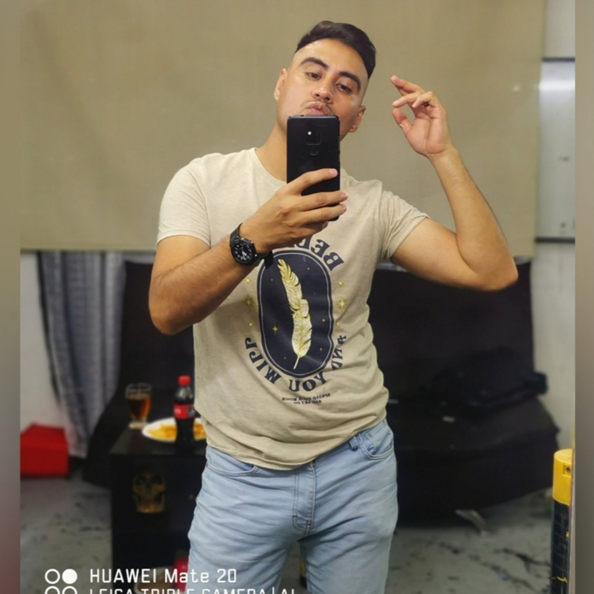 OzonoParra's tweet photo. #NuevaFotoDePerfil https://t.co/Ifyk0B5ofo