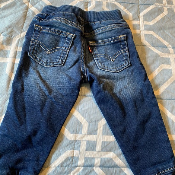 iNextz's tweet photo. So good I had to share! Check out all the items I'm loving on @Poshmarkapp #poshmark #fashion #style #shopmycloset #levis #mimimaternity: https://t.co/sOBzRD2LIj https://t.co/Of2NIOkVNZ
