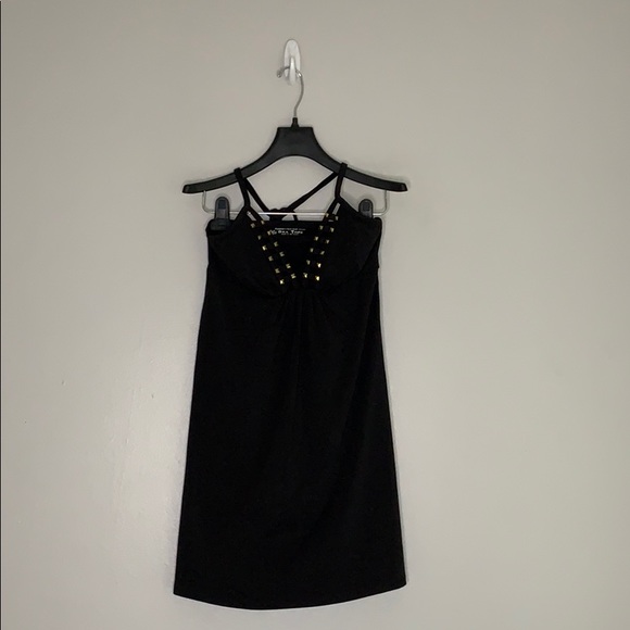 FlyChey01's tweet photo. So good I had to share! Check out all the items I'm loving on @Poshmarkapp from @Tigeroak2018 @Jazziesposhmark #poshmark #fashion #style #shopmycloset #chigle #alquimia #bratops: https://t.co/Ne7EepX943 https://t.co/c0Had2pNDk