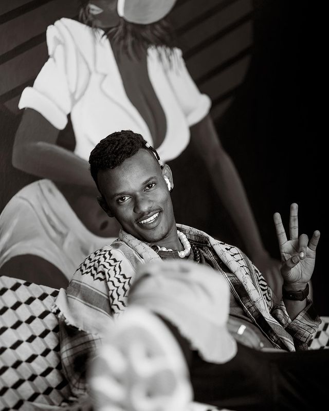 AndyBumuntu's tweet photo. He was a man of honor! He earned my respect from the first day we met! 
My Condoleances to His family and You all whose days were made brighter by this amazing soul. #YvanBuravan, Burabyo Ruhukira mumahoro 💐 https://t.co/ee7rwplzUq