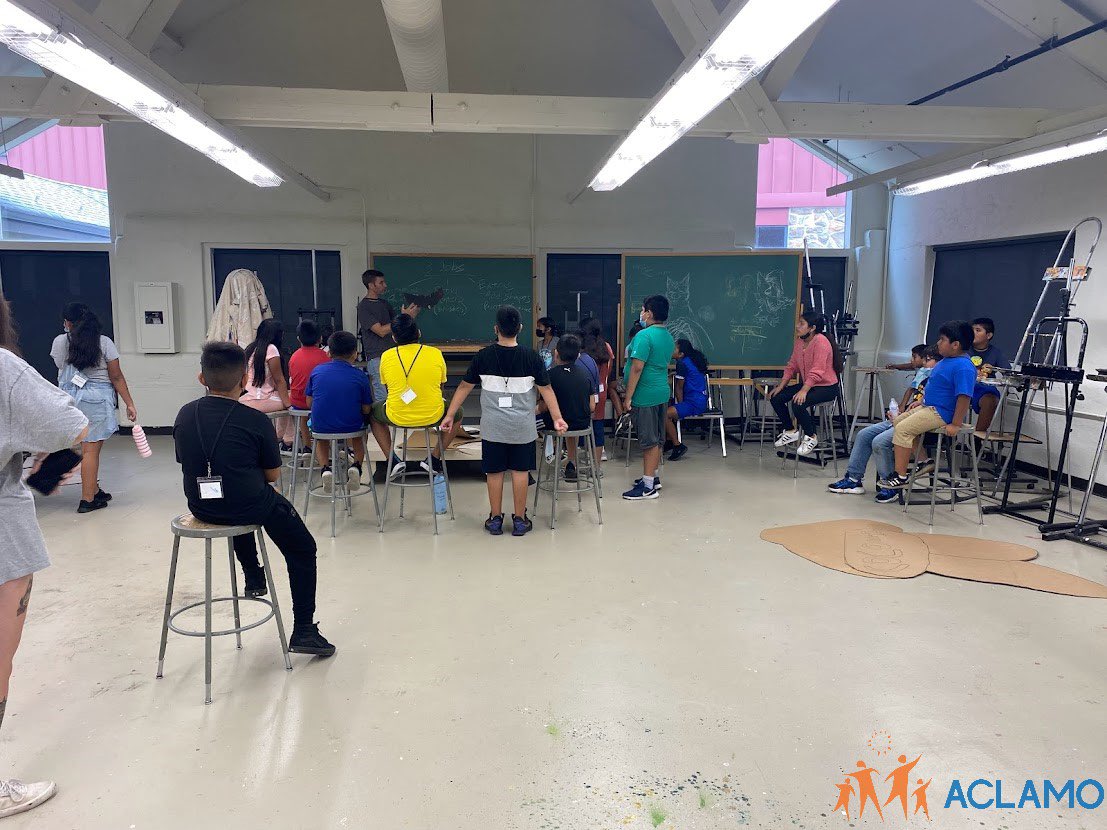 _ACLAMO_'s tweet photo. Yes! We all love Mr. Patrick! Thanks to @mccc for having our students learn and appreciate arts and culture!!!! We are ACLAMO ππ§‘! #ACLAMOEduProgram #ACLAMOSummer https://t.co/4h214TWdNF