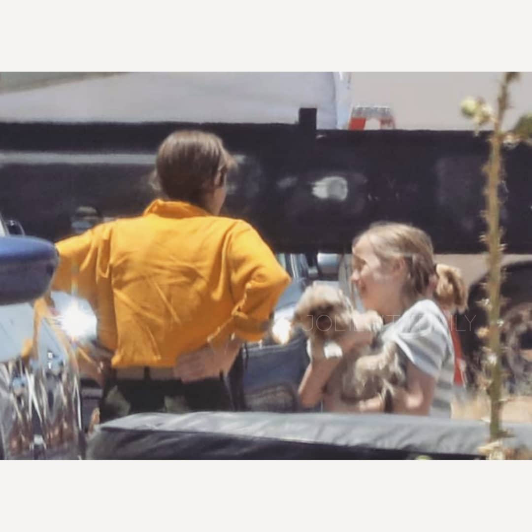 Toastiewiththe's tweet photo. #AngelinaJolie #Onset #TWWMD Those Who Wish Me Dead 2019 https://t.co/AwlghA8rDo