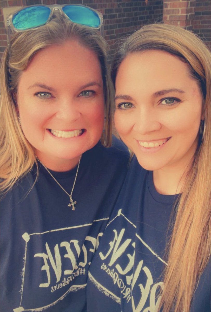 AmberHohmanRLA's tweet photo. Official first day @bhsstem with our Rams! 💚🐏🤍 So excited to work with THE OG @CoachHohman this year! Looking forward to this new year full of possibilities. #Herd #OneChange #RISDBelieves #RISDFirstDay2022 #RISDLitandInt https://t.co/ZnH5COwlVu