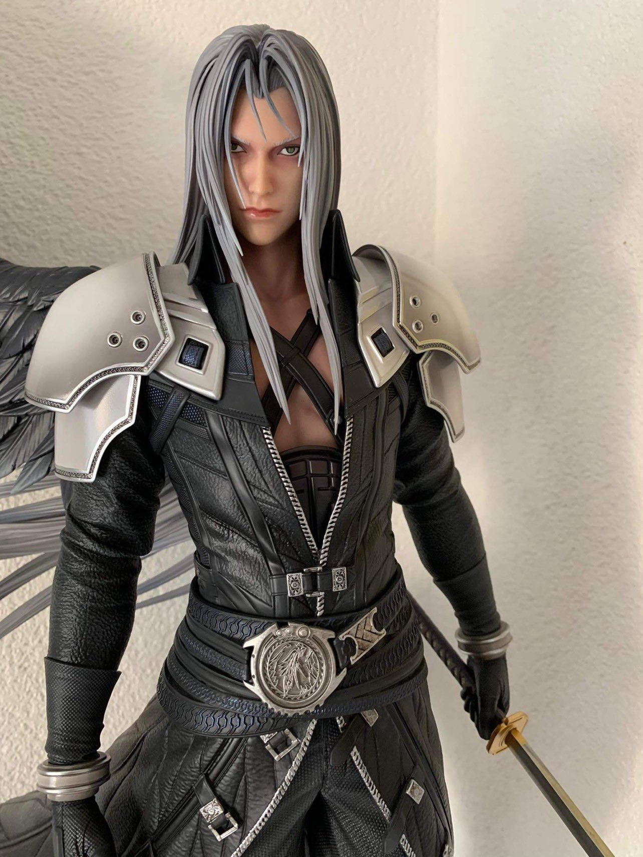 giant sephiroth statue