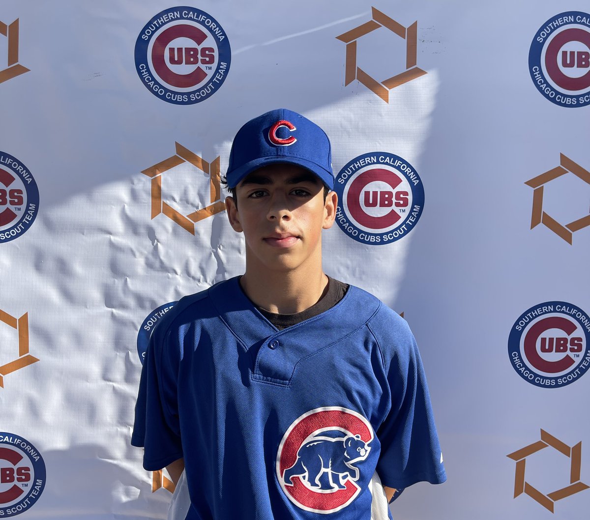 TORQbaseball's tweet photo. Eric Gonzalez (C)
El Camino Real Charter
Class of 2023
@Eric_Gonzalez56 

#PoweredByTORQ https://t.co/ZHvCR00pZR