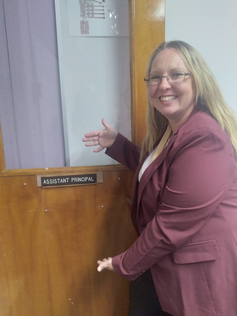 Please welcome our new assistant principal, Missy Cordero, to Hawthorne Elementary.  Missy is a champion for our school community!