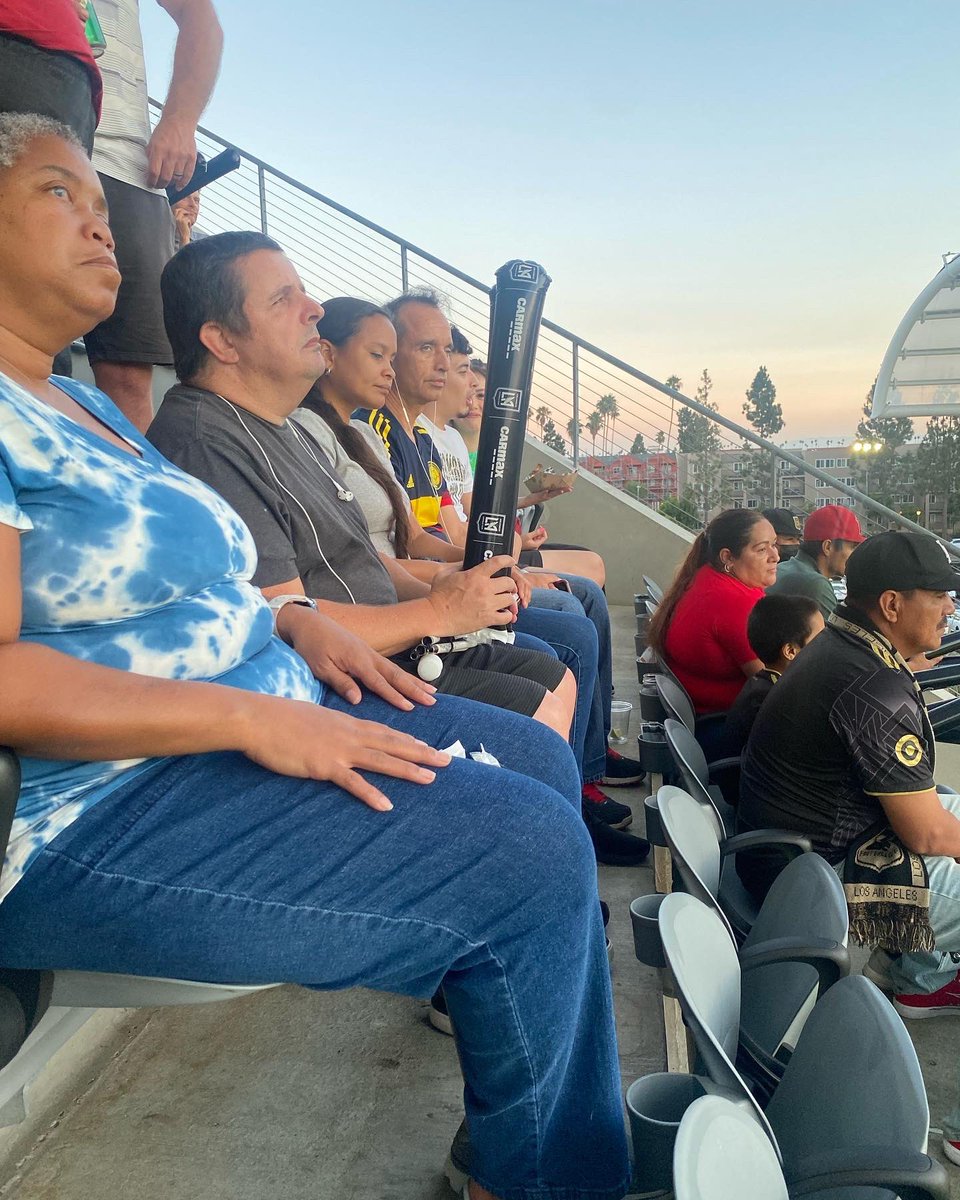 PantherBeepBall's tweet photo. Thank you @lafc for inviting us into your home tonight! Let’s go black and gold! 🖤 💛 #lafc PS @mixhalo is awesome! @FightBlindness https://t.co/YKdcOnCd4b