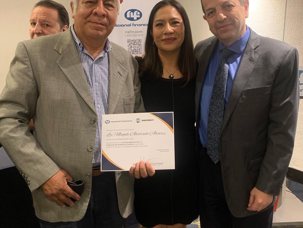 magalitit's tweet photo. Recibí mi constancia por participar en el programa de asistencia técnica de @NafinOficial y @bancomext 
Estamos listos para enviar @moledonluis a cualquier parte del mundo 🌍 🙌 https://t.co/5vWxA84jYf