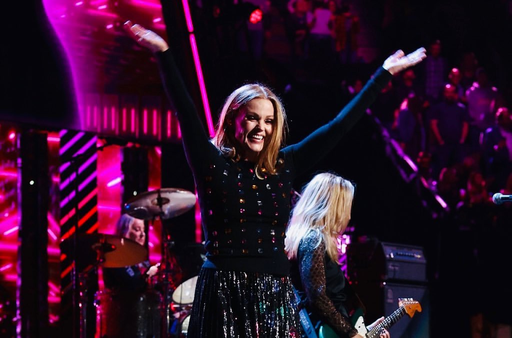 Happy birthday to Belinda Carlisle (The Go Go s) 
(August 17, 1958). 