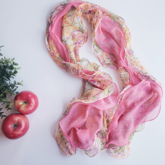 CurvesPlusShop's tweet image. So good I had to share! Check out all the items I'm loving on @Poshmarkapp from @WhitneyReneD #poshmark #fashion #style #shopmycloset #lillypulitzer #michaelkors: posh.mk/MDtx2hkCysb