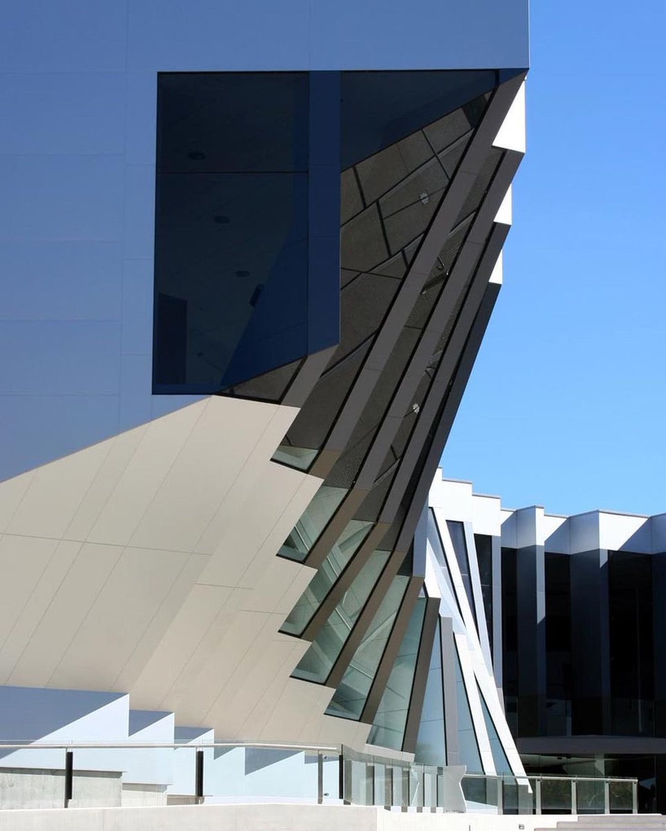 parametricarch's tweet photo. Jaggedly Slashing Medical Research Centre by @LyonsArch in Australia. The boisterous edifice of ‘John Curtin School of Medical Research’ basks in a structural drama enveloped about its complementing landscape.

#australia #facade #facadedesign #curve #curvature #futurearchitect https://t.co/hhQcQMS10T
