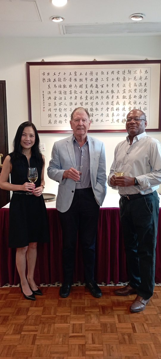 fcchk's tweet photo. Tune in to our YouTube livestream at 1:10pm HKT for our Book Talk with Veteran Journalist Philip Bowring on his new book "The Making of the Modern Philippines: Pieces of a Jigsaw State": https://t.co/14Yv2xIx7r
#FCCHK #Booktalk #PressClub #Journalism https://t.co/BO9lAr38eq https://t.co/YE1NoBKq7D
