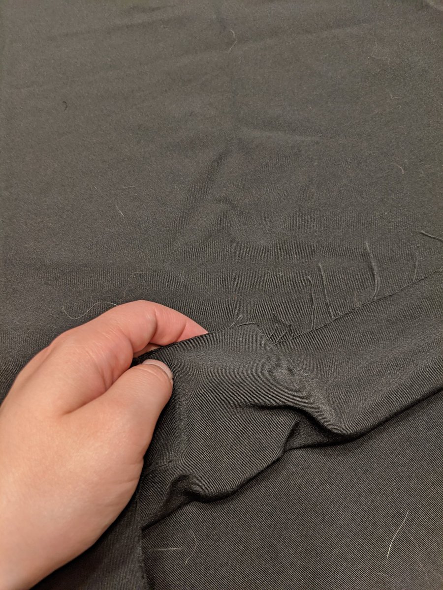 theostashhouse's tweet photo. 35) black stretch poly suiting
58" wide, 24" long https://t.co/hLTaFi9v2W