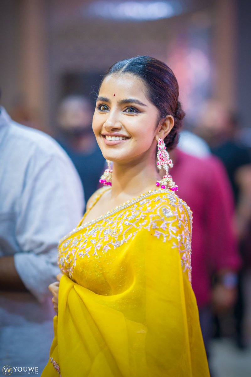 AnupamaQueen's tweet photo. Traditional Beauty Queen 
@anupamahere Mam ❤👑

#AnupamaParameswaran #AnupamaDevotee #LoveAnupama https://t.co/8yOtVbQaU2