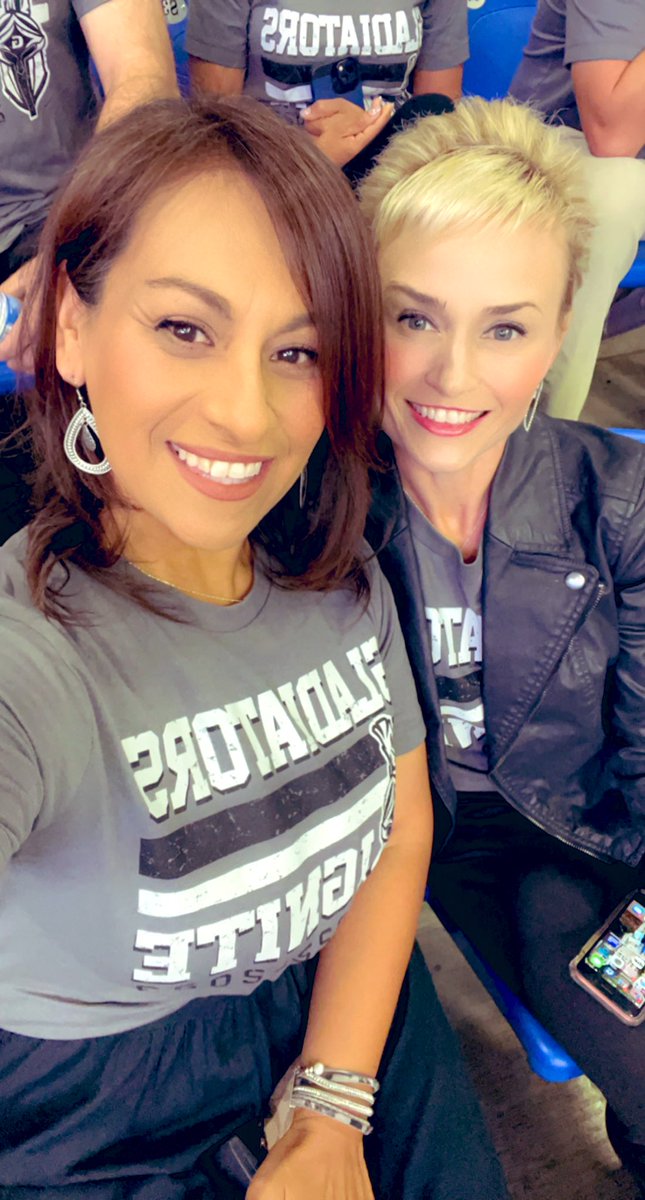MinervaMquin4's tweet photo. It’s a great day to be a Gladiator! Convocation never disappoints! 🔥#nisd #NISDignited #garciaignited @NISDGarcia https://t.co/iwP3OxHcgz