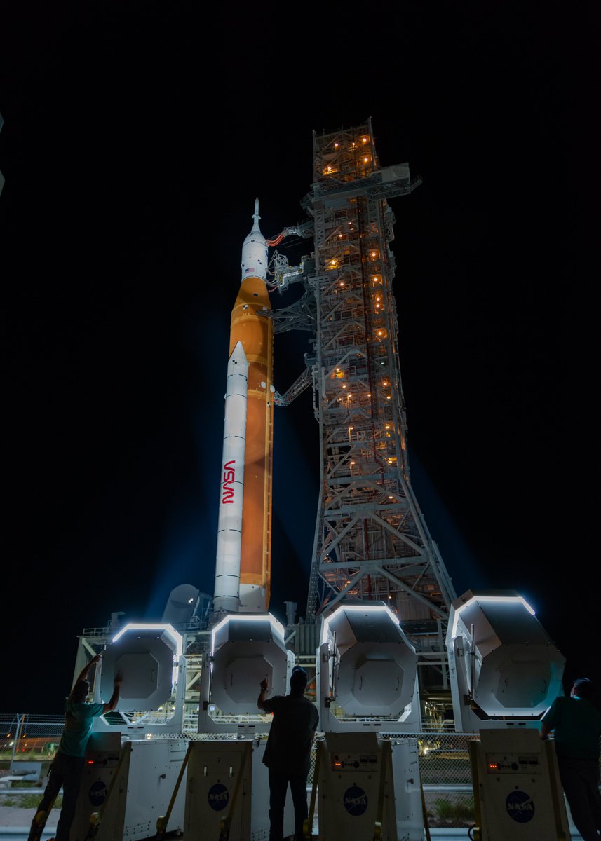 planetdeimos's tweet image. Headed To The Moon. Soon.
#Artemis #SLS #WeAreGoing