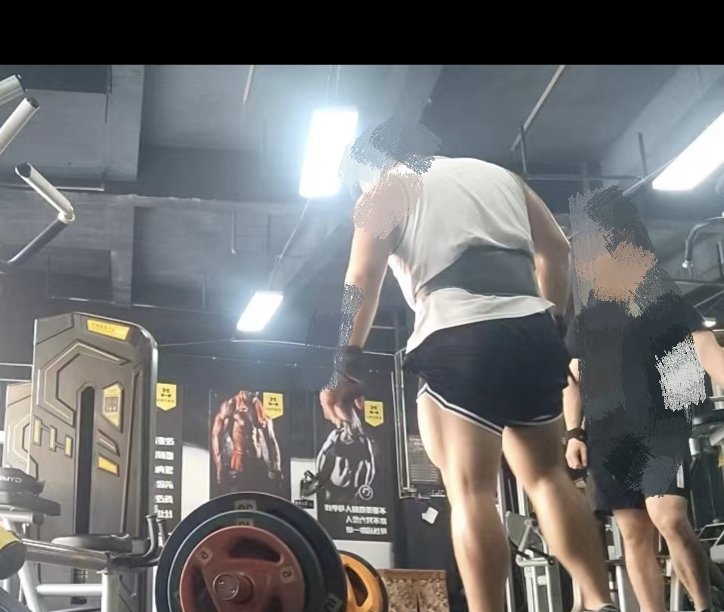 KingJkea's tweet photo. 迷人的股四外肌。#健身 #���肉猛男  #体育生 #黑皮 哈哈哈，拉220kg失败 https://t.co/HWn3uUxGK5