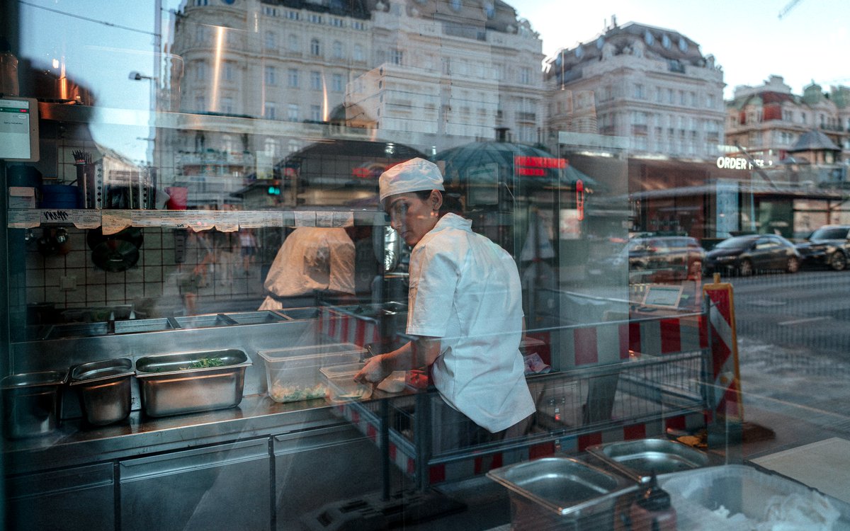 windows shop
#streetphotography #urbanphotography #streetclassic #subshooterz #urban_addict