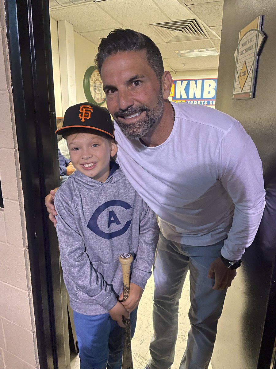MiniPence's tweet photo. What a game tonight!! Bcraw with the walk off! I got to see my new friend @FightinHydrant FP after the game. Pumped!! 👊 @SFGiants #NotOverYet https://t.co/bmbUjXVdtO