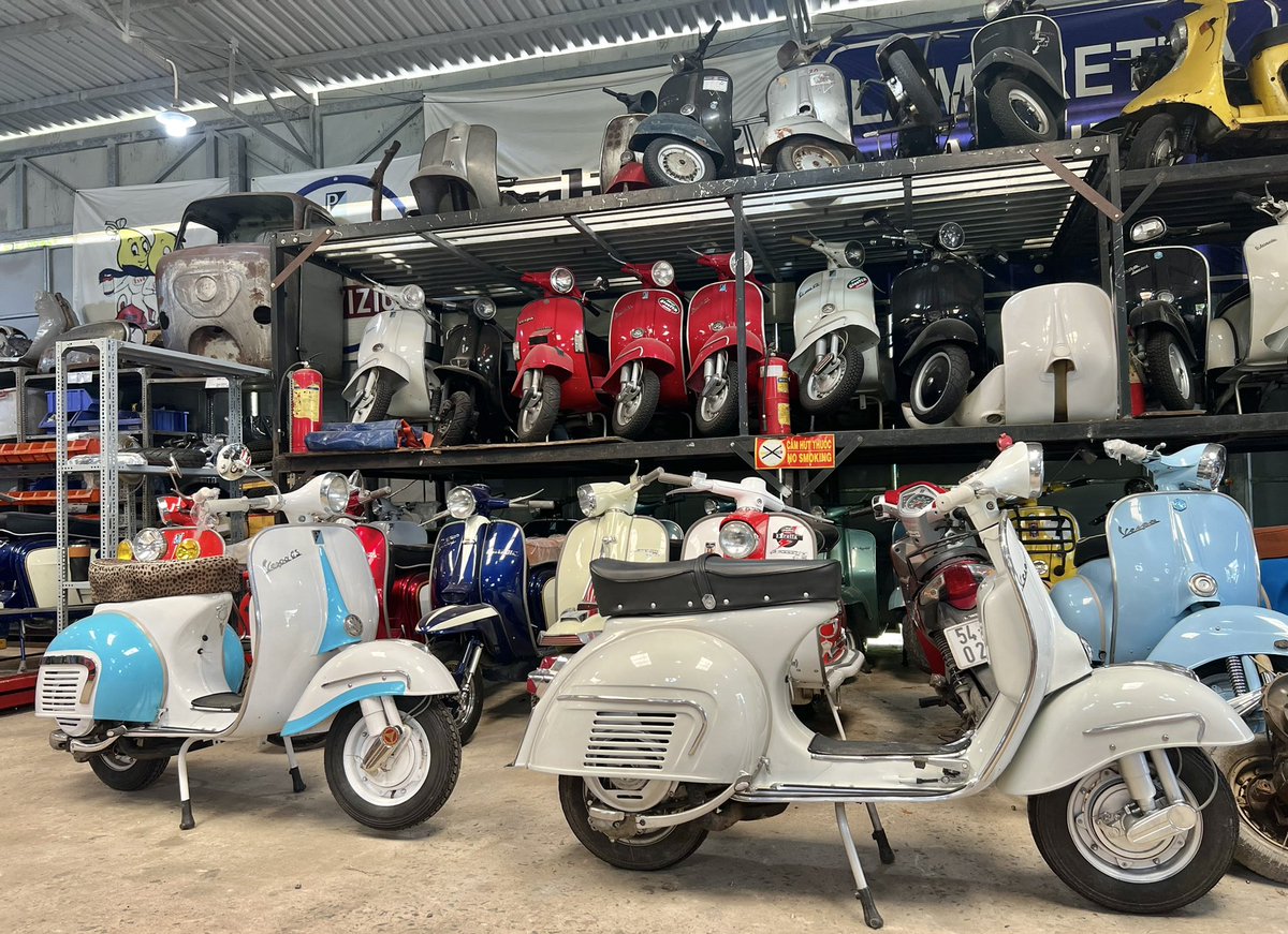 SSCvietnam's tweet photo. Not a bad Wednesday when we have a bit of a GS160 lineup at the workshop #GS160 #GranSport #GSmk2 #Vespa #Classic #ssc https://t.co/MAoQIJMZKr