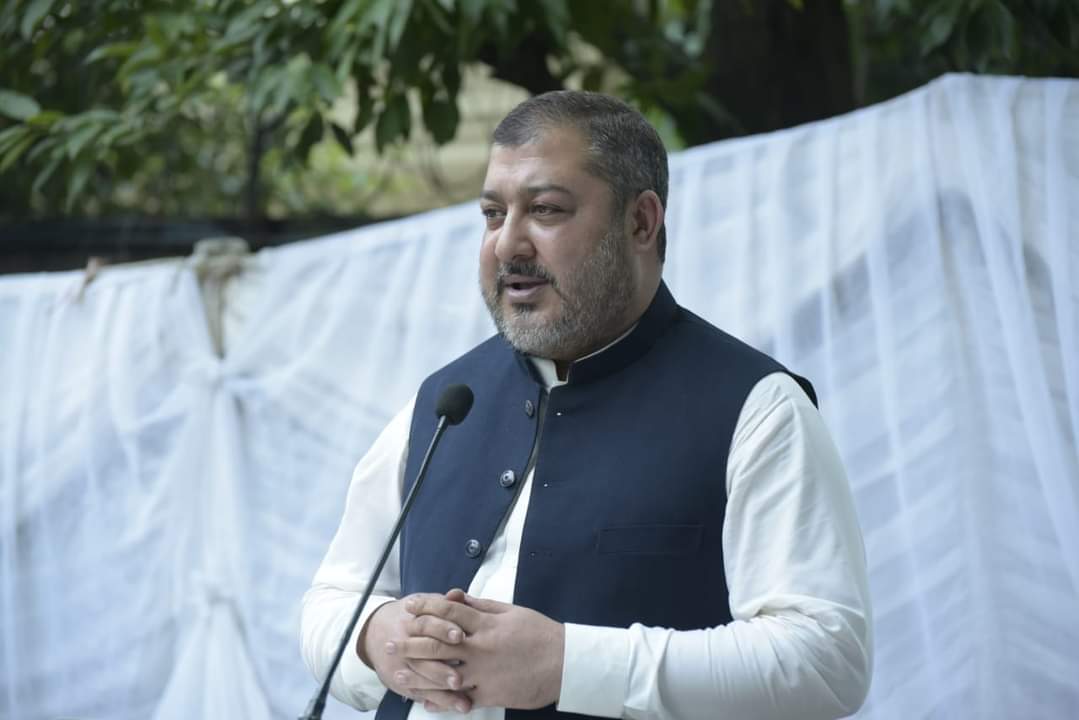 Sardarkhattab's tweet photo. یہ تو اڑان بتائے گی کہ آسمان کس کا ہے ۔۔
مضبوط لوگ شکایتیں نہیں فیصلے کرتے ہیں! https://t.co/f92qz3SsxM