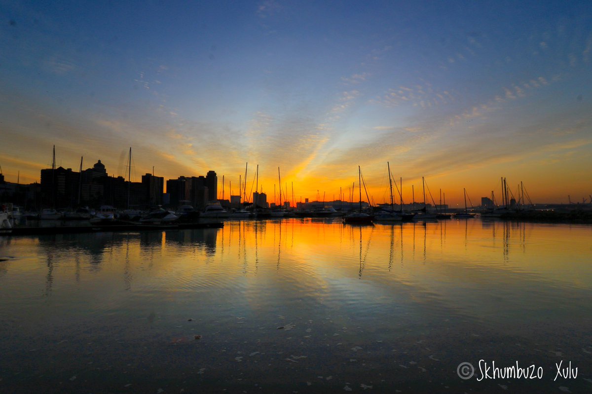 mccoovane's tweet photo. Good Morning Durban 🇿🇦

Never let the fear of striking out keep you from playing the game.

#ilovedbn #ethekwini #winter #hope #dnnbeach #seascape #sunrise #qoutes #durbanhasmore #durban_local #dbntourism #kzntourism #satourism #canonsa #durban #morningwalk  #landscapegear https://t.co/ac00A1oE8o