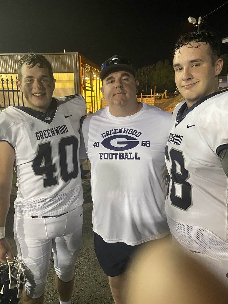 CodyTaylor68's tweet photo. Benefit scrimmage against Fayetteville HS was 🔥 ending with Greenwood on top 27-14. My teammates did an amazing job tonight! @Logan26Taylor #greenwoodbulldogs #tabularasa #40ismybro #qualityreps #trenchgang #varsity Good work Fayetteville, thank you! Have a great season!! https://t.co/cVgFy4lrfD
