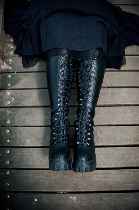 My lovely boots  #footfetish https://t.co/lbXURoNBBt<a href="/tag/footfetish"class="tags">#footfetish</a>
