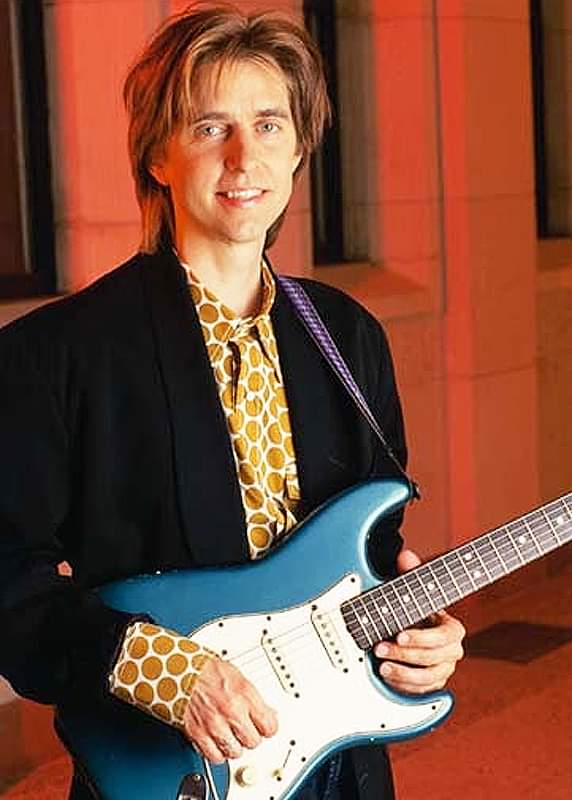 Happy birthday ERIC JOHNSON!
(August 17, 1954) 