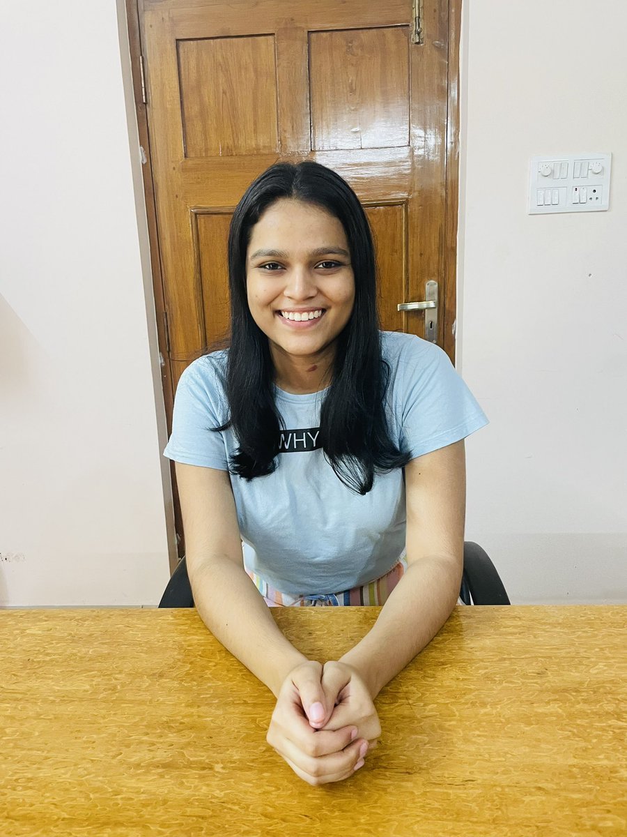 AlekhyaRakhecha's tweet photo. Letβs play an intro game? Describe your profession in one line with your image.
Let me start.
Iβm a social media agency owner, helping brands generate revenue and maximise their visibility via Social Media Platforms ! π
What about you? https://t.co/6xIdImuS54