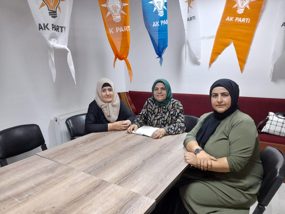 PolatliAkKadin's tweet photo. Haftalık birim başkanları toplantısı birim başkanları tarafından gerçekleştirildi @hatice_cakmak_ @aysekesir https://t.co/VO0oI3NaQn