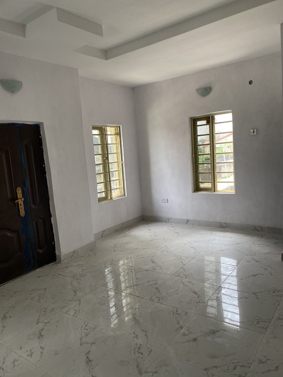 SekinatMusa's tweet photo. 2 bedroom apartment located at seaside estate Badore, Ajah.
Price; 800,000
#BBNaijaS7 #ajah #badore #lagos #lekki #island #shella #SheggzFC𓃵 #BBNaija #BreakingNews #realtor https://t.co/qYQzuzcq0N