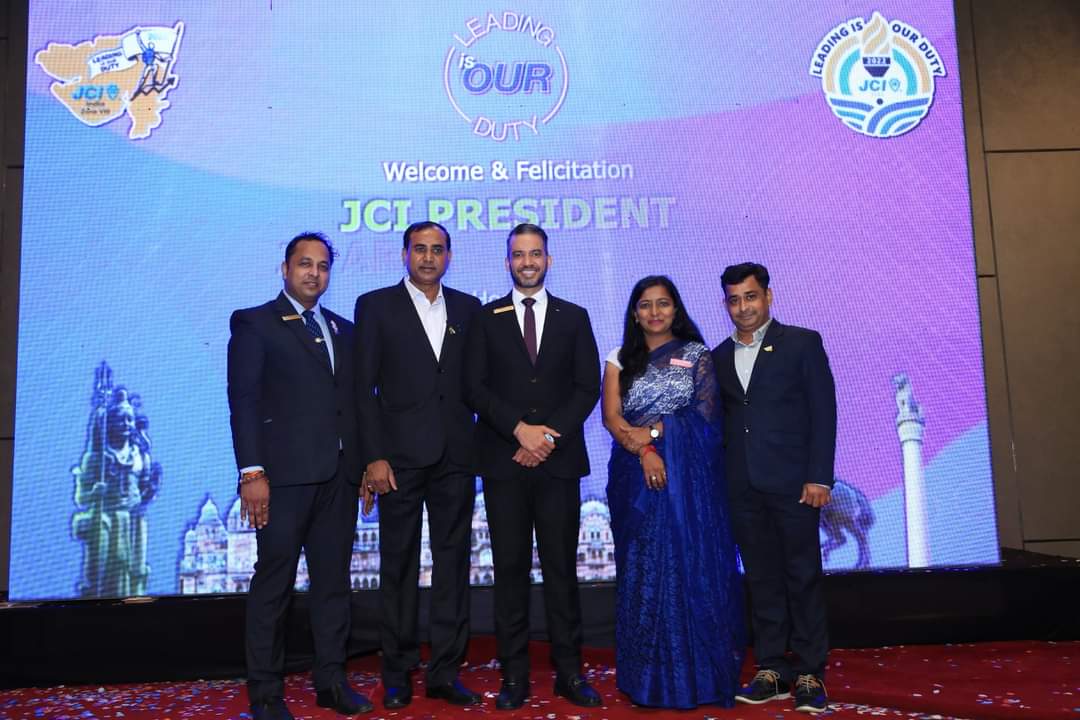 JBharuch's tweet photo. As president of JCI Bharuch i got opportunity to meet JCI world president JC Argenis Angulo 
Jc Disha Gandhi
President
JCI Bharuch https://t.co/Ha435HdGGS