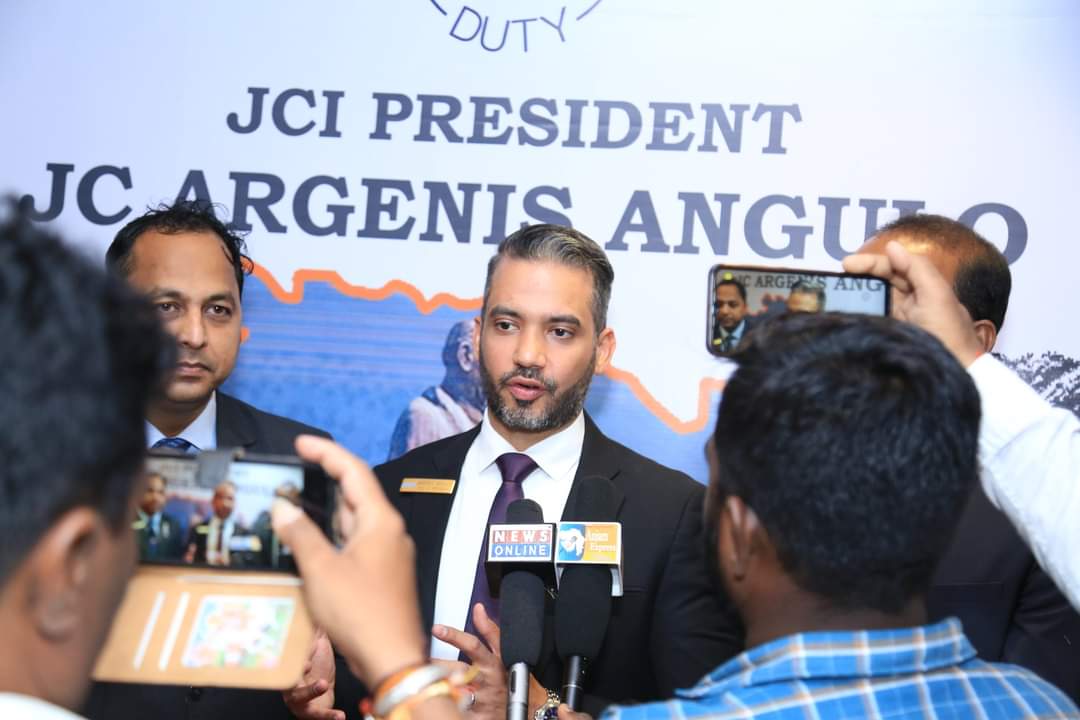 JBharuch's tweet photo. As president of JCI Bharuch i got opportunity to meet JCI world president JC Argenis Angulo 
Jc Disha Gandhi
President
JCI Bharuch https://t.co/KpqUGuhwpN