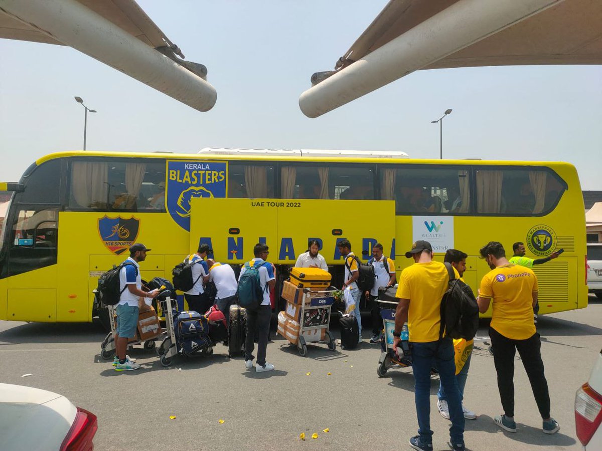LejoeJk's tweet photo. When we Go to UAE people will know we are in UAE.
It's not just our style but our Attitude.
#YennumYellow
#KBFC
#KBFCTwitterFamily
#KBFCAlways
#BacktheBlasters
#ISLPreseason https://t.co/JAzOtidQiQ