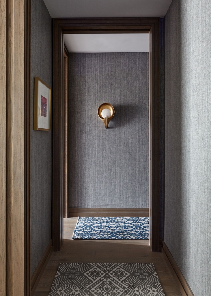 designerkati's tweet photo. Lighting the way down this dream hallway.
#decorinspo #currentdesignsituation #styleithappy #housetour #interiormilk #stellarspaces #interiordesire #instahomedecor #interiortrends #dream_interiors #inspire_me_home_decor #homedetails #howihome #homedecorideas https://t.co/voApZ9wT3c