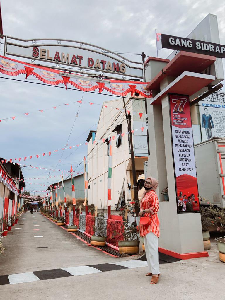 mamabaruanak1's tweet photo. Selamat 17 agustus buat Indonesia 🇮🇩 

Foto depan gang udah, tinggal nunggu kamu gandeng terus jalan sampe depan rumah bawa mahar sama seserahan

#SUDAHINGINMENIKAH
#MINATDM https://t.co/vKb6HdLlAe