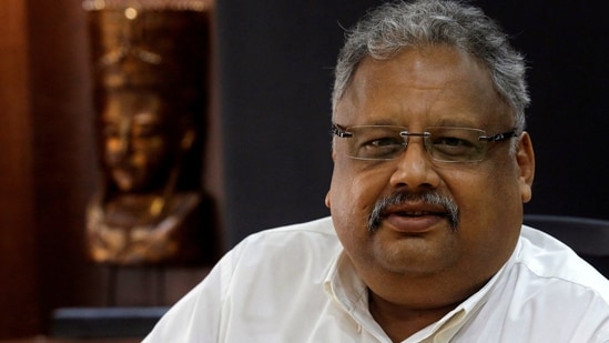 techsegno's tweet photo. #RakeshJhunjhunwala was fondly known as #TheBigBull for his optimism and positive outlook on the Indian stock markets and economy. He passed away a day before India’s 75th #IndependenceDay, but his name continues to carry weight amongst the company stocks that he owned. https://t.co/Sei5E2cvBg