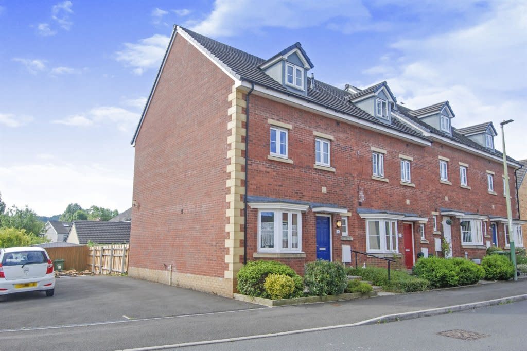 Peter Alan on Twitter "Meadowland Close, Caerphilly Located on the