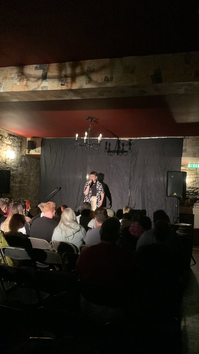 BFootnotes's tweet image. Our 2nd show is in full swing! Lovely audience today! 👏👏 #edfringe #EdFringe2022