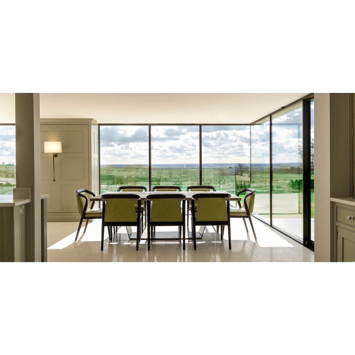 Decca produced bespoke loose furniture designed by Peter Young Design for the refurbishment of an elegant countryside manor situated in Kent. #retrospectiveevent #deccaevent2022 #PETERYOUNG #privateproject #prevateresidence #kent #deccaproject2022 #deccaretrospective #ldf22