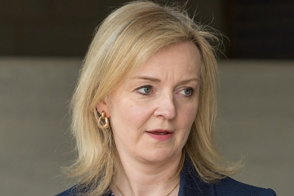 NFUtweets's tweet photo. Yesterday, Liz Truss MP responded to a letter from NFU President @Minette_Batters to outline her plans for British farming. Read the letter in full on NFU Online 👉 https://t.co/WXI0g6SUhI #BackBritishFarming 🇬🇧👨‍🌾 https://t.co/uAqawVRMgy