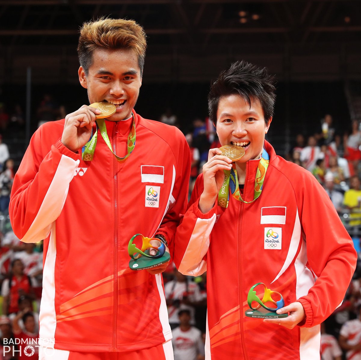 OmaGillClark's tweet photo. 6 years ago today, on Indonesia Independence Day, Tontowi Ahmad &amp; Liliyana Natsir @LN_909 won Olympic Gold. 
Happy 6th anniversary to you both.
And to all my Indonesian friends &amp; fans, Happy Independence Day, Selamat Hari Kemerdekaan.
📷@badmintonphoto https://t.co/BVwhKH0VZc