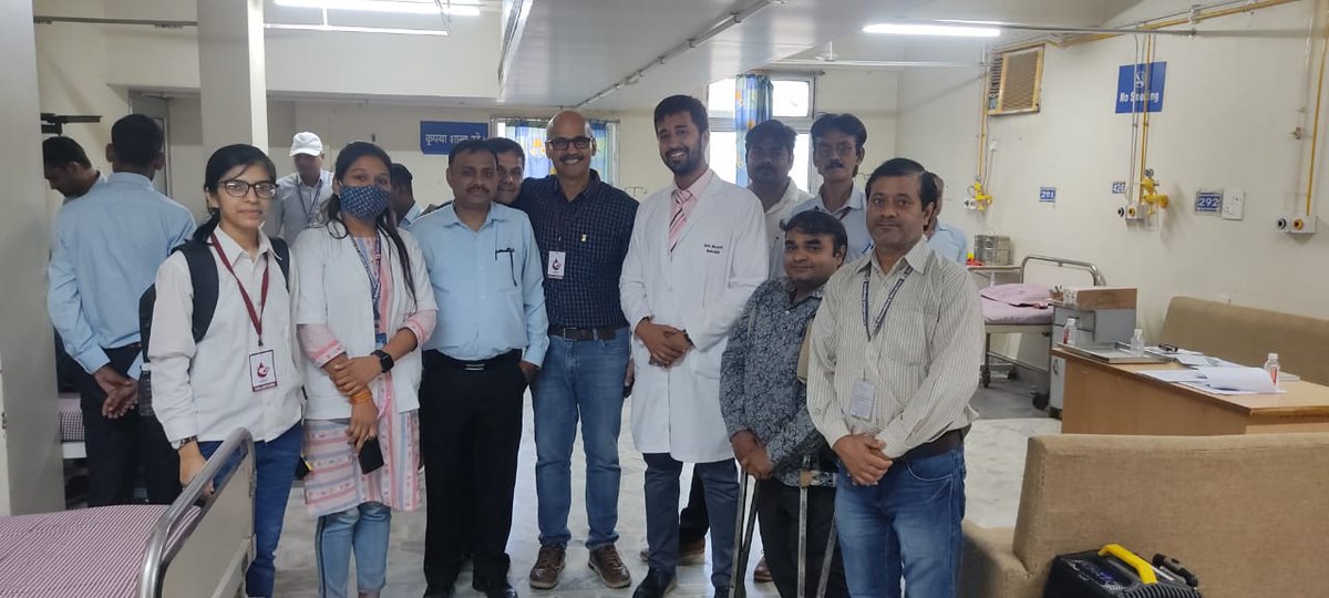 RaktSankalp's tweet photo. A successful #blooddonationcamp at #JeevanJyotiHospital made our day! Thankful to @dr_arpit @bansaldrvandana @rotary_midtown &amp; all the #volunteers &amp;  #donors.
#raktsankalp #raktsoldiers #harghardonor #prayagraj #donatebloodsavelives #BloodMatters #Groovy https://t.co/JqnAj07259