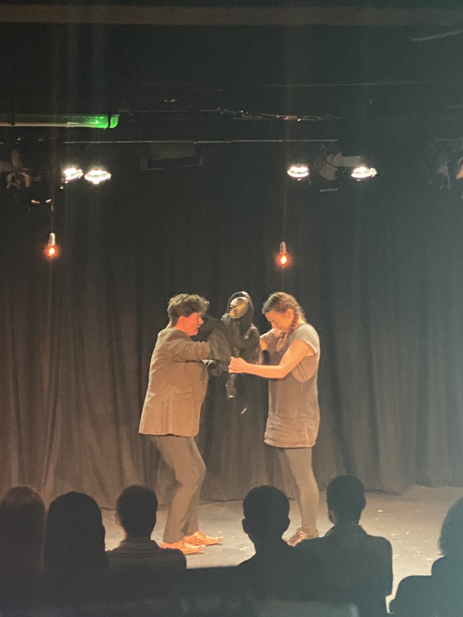 ShowFoundations's tweet photo. PUPPET HUG! 🥺 https://t.co/6m4psvTh27