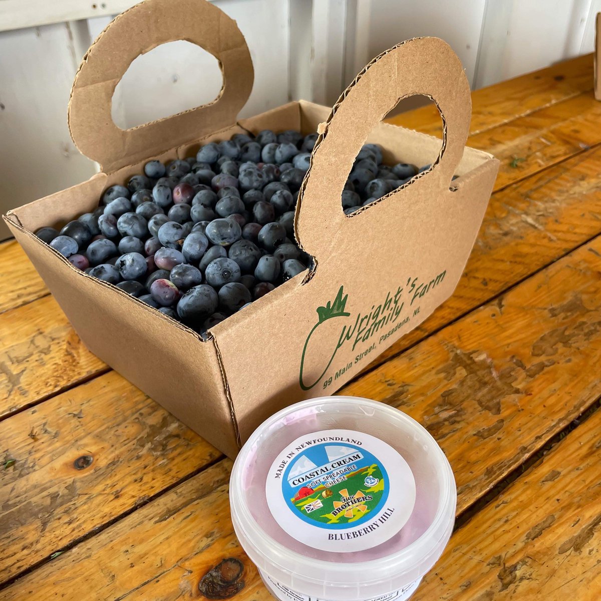 wrightbees's tweet photo. The market and upicks for blueberries, raspberries and red and v#black currants are open today from 9-6. Lots of fresh produce arriving from the field each day. Stop in and see the freshness! #nlwrights #alwaysfreshalwayslocal https://t.co/Q9BuTgJ3Ku