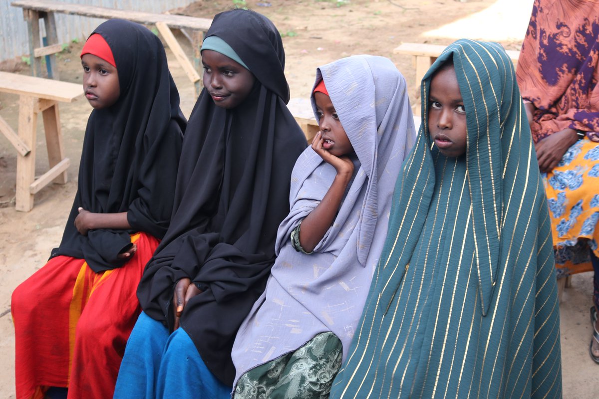 HanoAcademy's tweet photo. After three weeks of hard work, we have successfully enrolled 10081 out-of-school youth & children (46% girls & 54% boys) in Balcad & Jowhar Districts. This number exceeded our target for cohort 2.
Thanks @USAIDBarAmaBaro @USAIDSomalia @US2SOMALIA
#BarAmaBaro #outofschoolyouth https://t.co/SNpJft3gmd